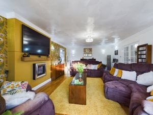 Living Room- click for photo gallery